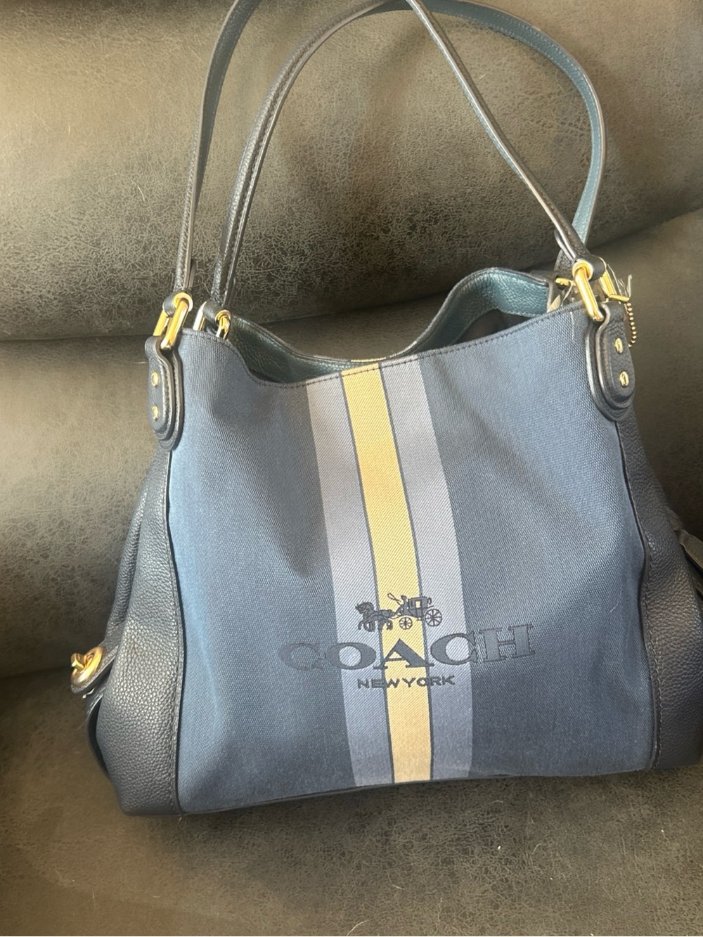Coach Edie 31 Shoukder Bag